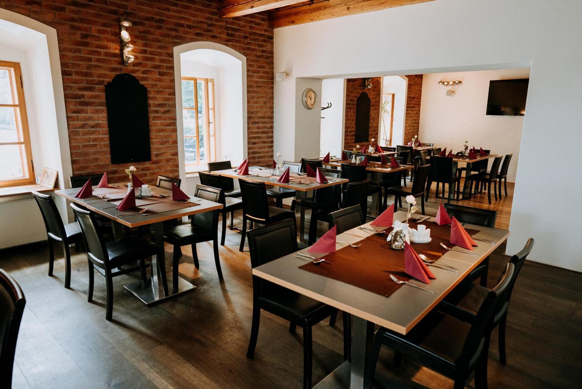 Penzion Bansky Dom Banská Štiavnica Esterno foto