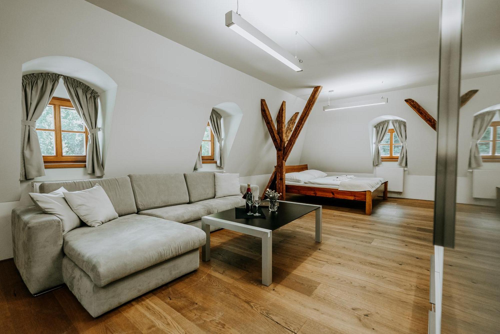 Penzion Bansky Dom Banská Štiavnica Esterno foto